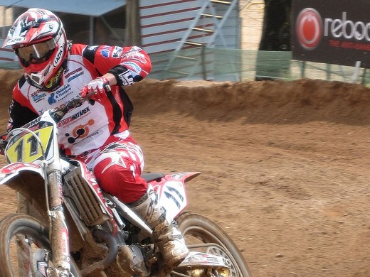 MS MX3 2010